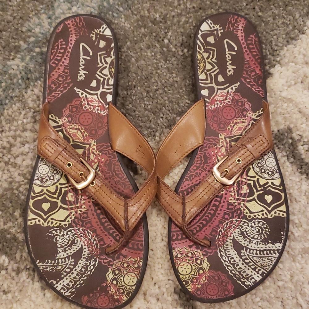 CLARKS SANDALS!
